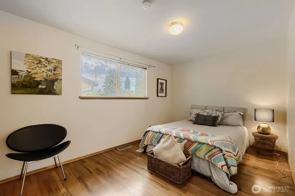 3056 50th Avenue SW Seattle WA 98116