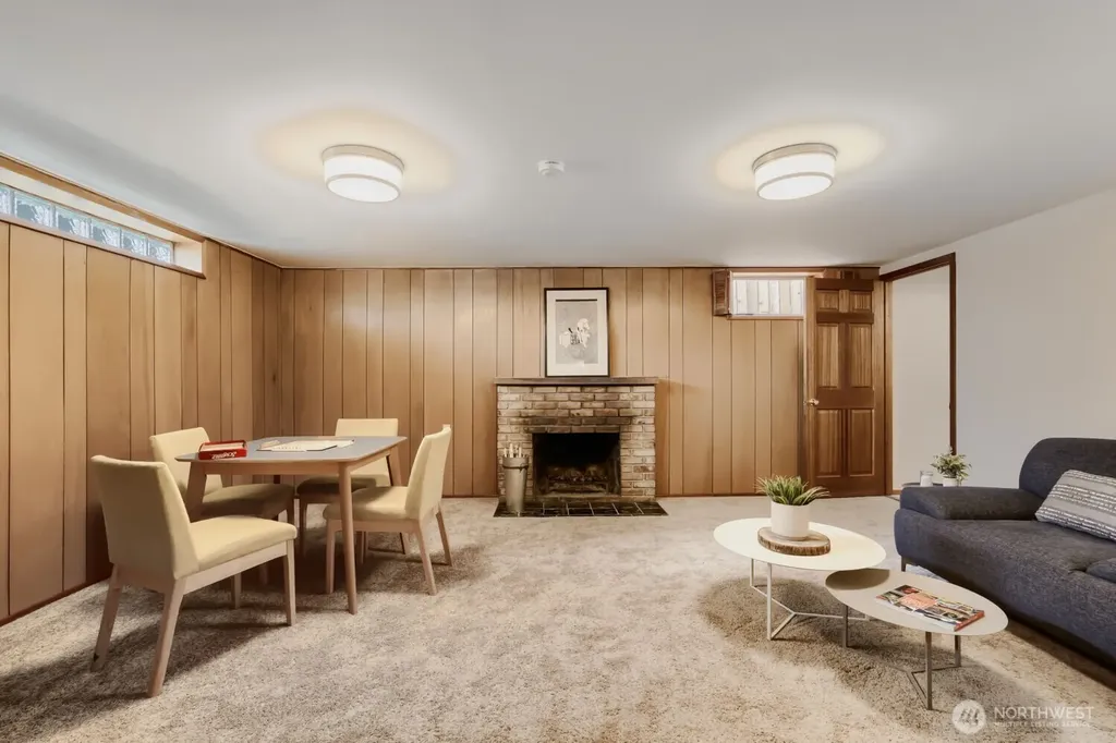 3056 50th Avenue SW Seattle WA 98116