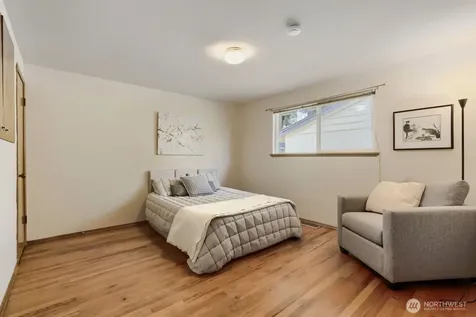 3056 50th Avenue SW Seattle WA 98116