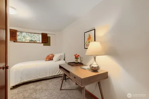3056 50th Avenue SW Seattle WA 98116