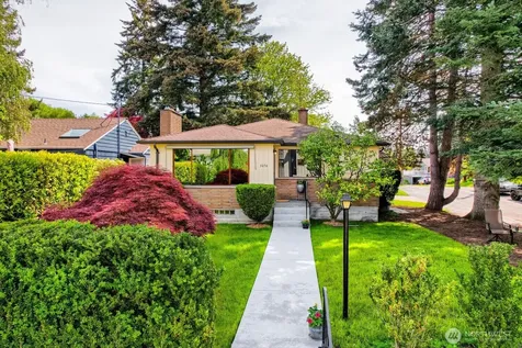 3056 50th Avenue SW Seattle WA 98116