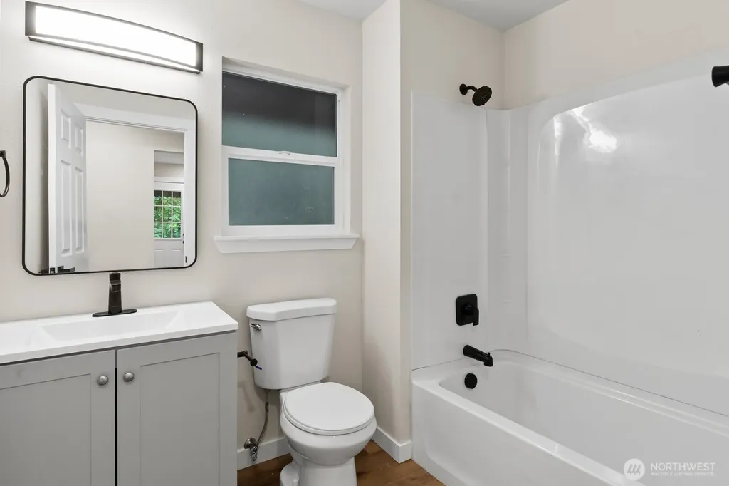 6334 Pacific Avenue SE Lacey WA 98503
