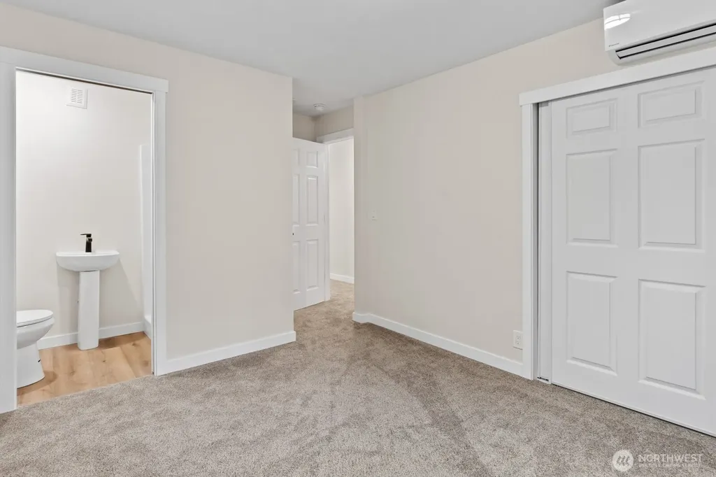 6334 Pacific Avenue SE Lacey WA 98503