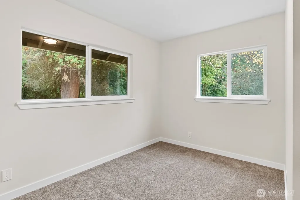 6334 Pacific Avenue SE Lacey WA 98503