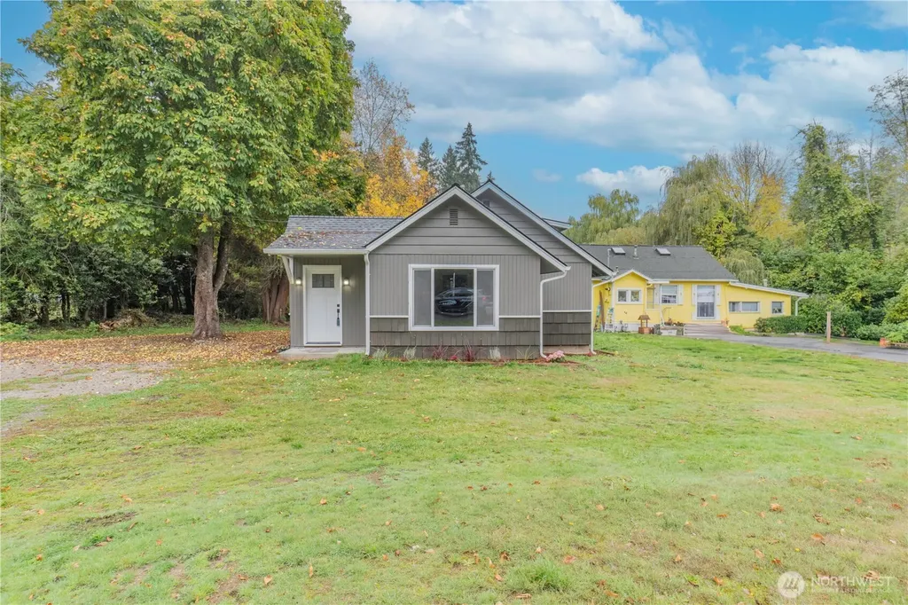 6334 Pacific Avenue SE Lacey WA 98503