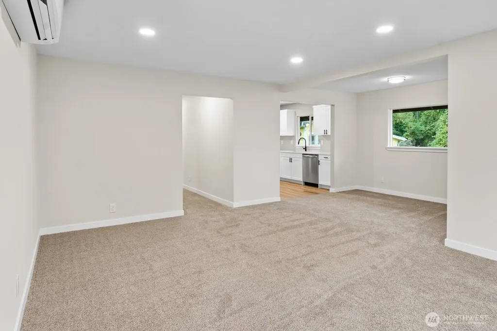6334 Pacific Avenue SE Lacey WA 98503