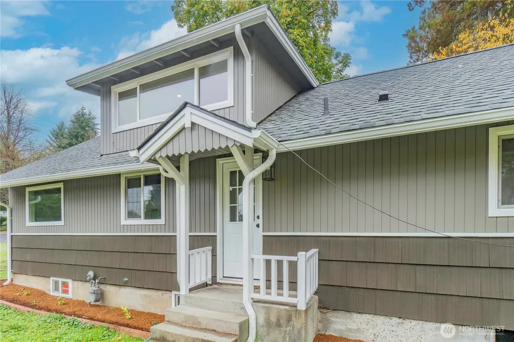 6334 Pacific Avenue SE Lacey WA 98503