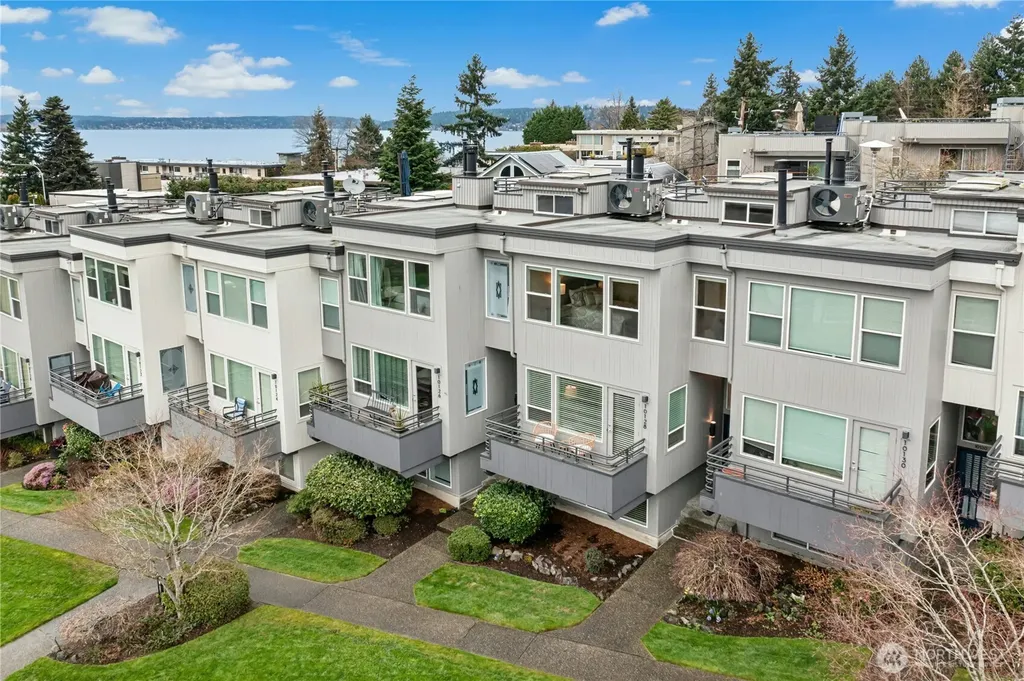 10128 NE 63rd Street Kirkland WA 98033