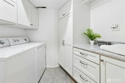 10128 NE 63rd Street Kirkland WA 98033