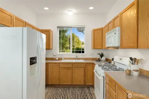 2515 141st Place SW Lynnwood WA 98087