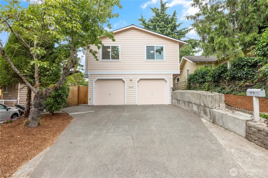 5016 26th Avenue SW Seattle WA 98106