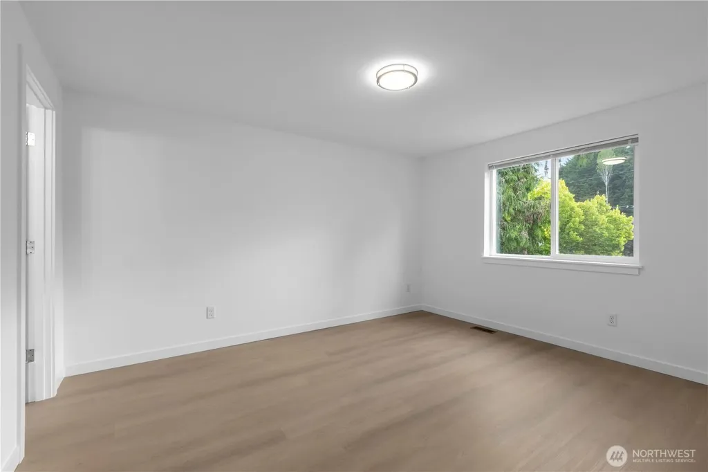 5016 26th Avenue SW Seattle WA 98106