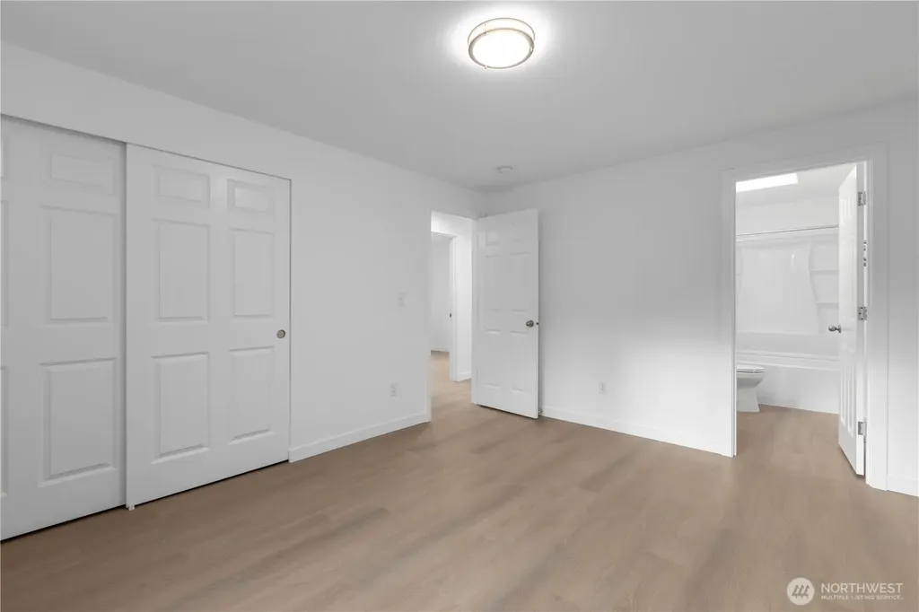5016 26th Avenue SW Seattle WA 98106