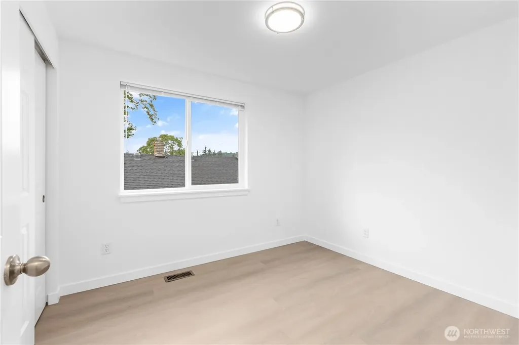 5016 26th Avenue SW Seattle WA 98106
