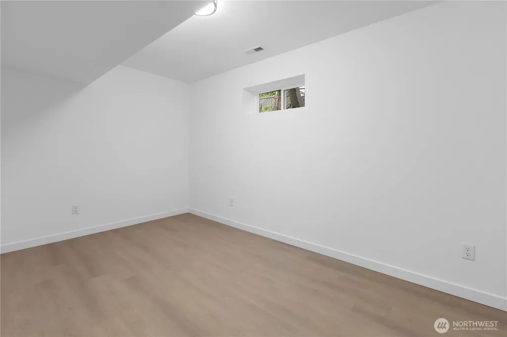 5016 26th Avenue SW Seattle WA 98106