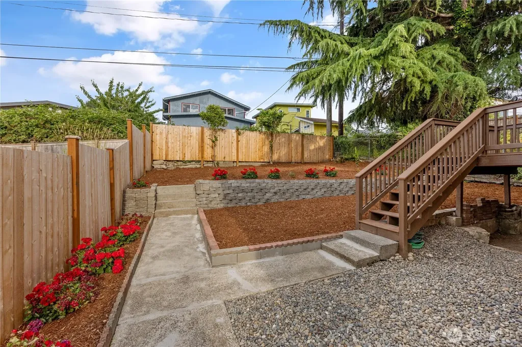 5016 26th Avenue SW Seattle WA 98106