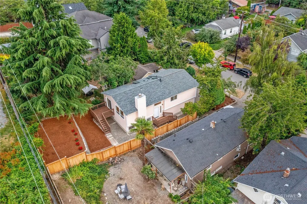 5016 26th Avenue SW Seattle WA 98106