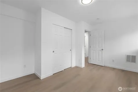 5016 26th Avenue SW Seattle WA 98106