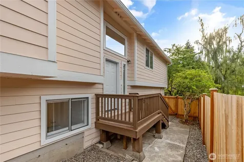 5016 26th Avenue SW Seattle WA 98106