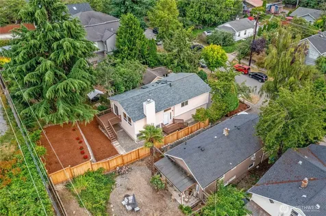 5016 26th Avenue SW Seattle WA 98106