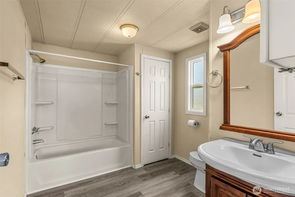 2601 NW Boston Avenue East Wenatchee WA 98802