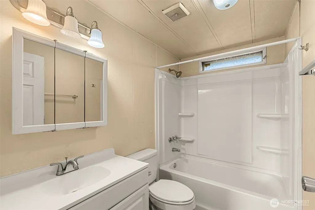 2601 NW Boston Avenue East Wenatchee WA 98802