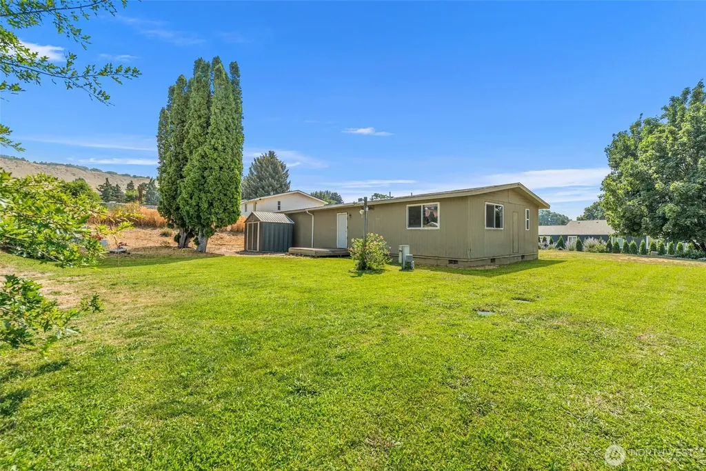 2601 NW Boston Avenue East Wenatchee WA 98802