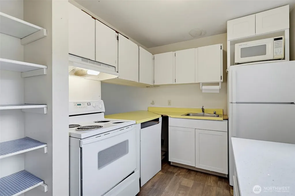 25209 108th Avenue SE Kent WA 98030