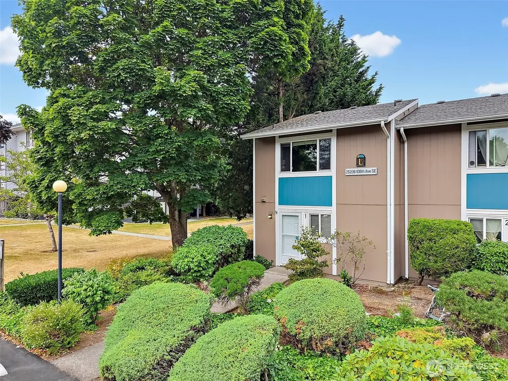25209 108th Avenue SE Kent WA 98030