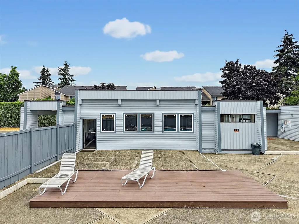 25209 108th Avenue SE Kent WA 98030