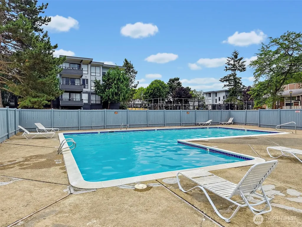 25209 108th Avenue SE Kent WA 98030