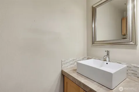25209 108th Avenue SE Kent WA 98030