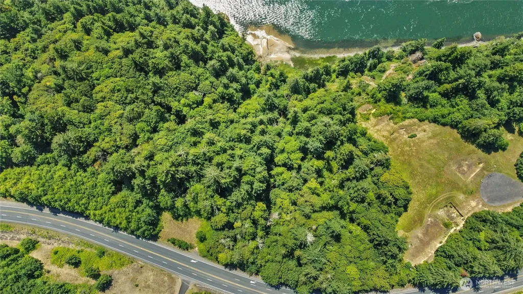 26 Riverview East Road Cathlamet WA 98612