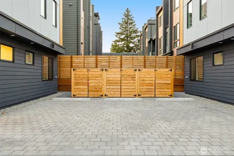 4516 Corliss Avenue N Seattle WA 98103