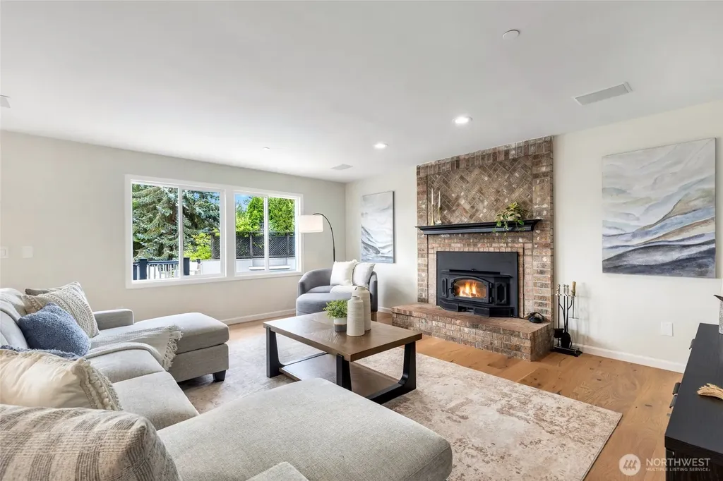 24210 34th Avenue W Brier WA 98036