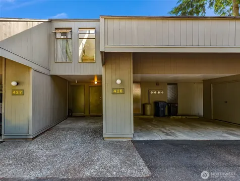 6742 137th Avenue NE Redmond WA 98052