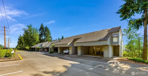 6742 137th Avenue NE Redmond WA 98052