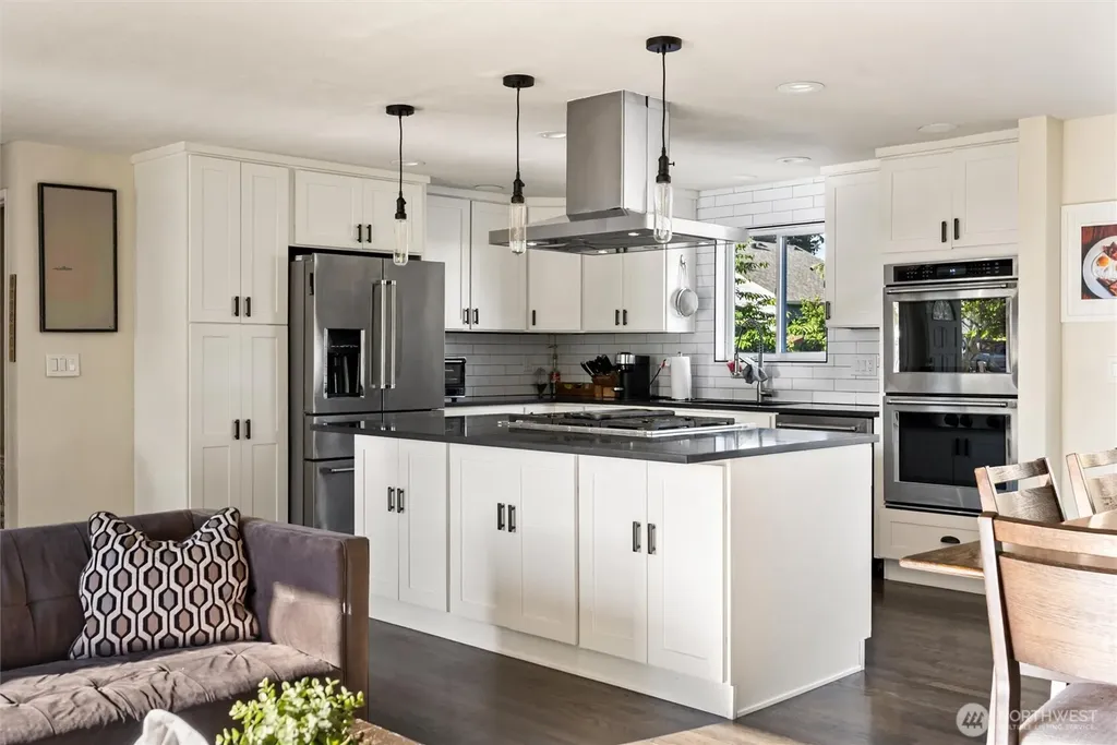 21903 82nd Place W Edmonds WA 98026