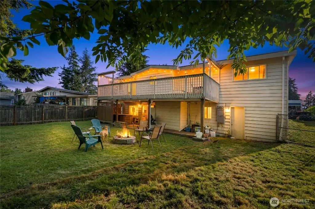 21903 82nd Place W Edmonds WA 98026