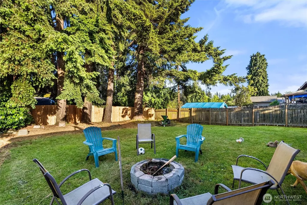 21903 82nd Place W Edmonds WA 98026