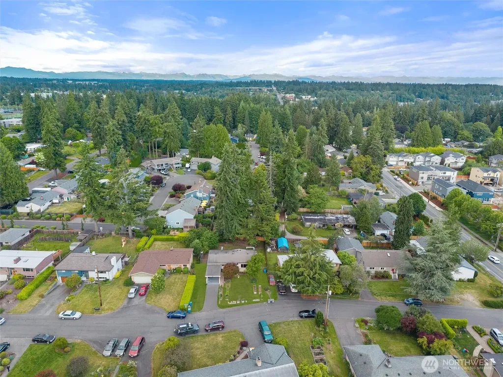 21903 82nd Place W Edmonds WA 98026