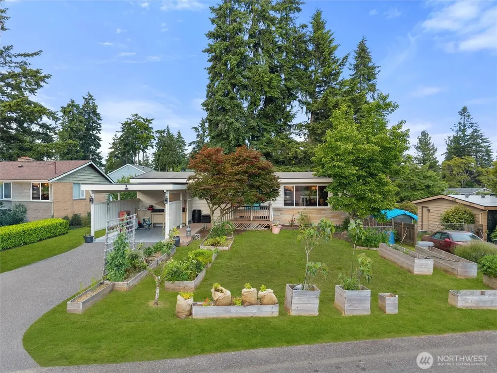 21903 82nd Place W Edmonds WA 98026