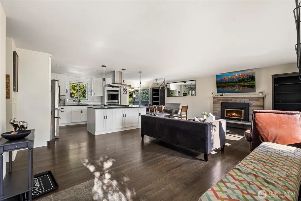 21903 82nd Place W Edmonds WA 98026