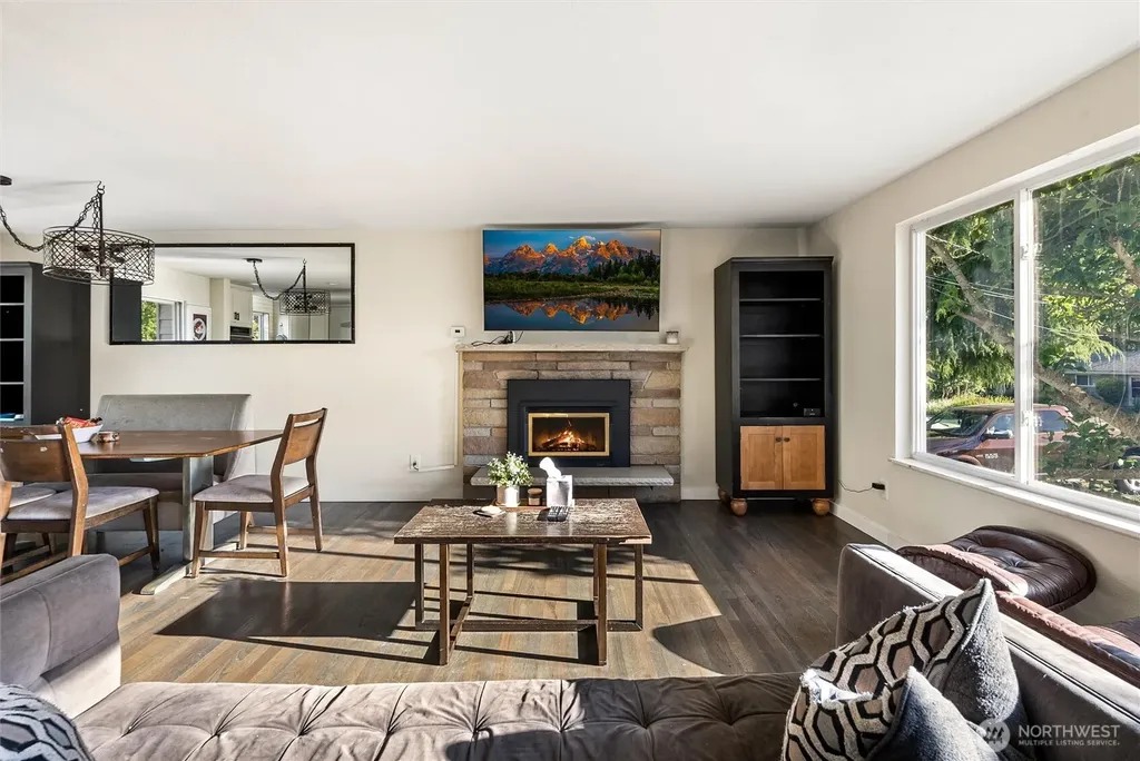 21903 82nd Place W Edmonds WA 98026