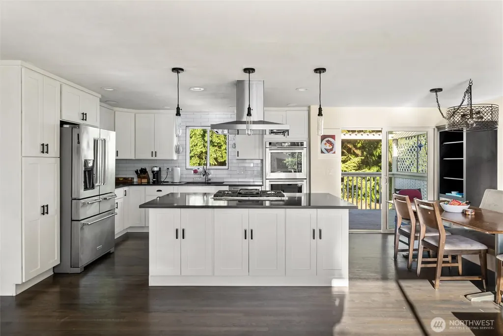 21903 82nd Place W Edmonds WA 98026