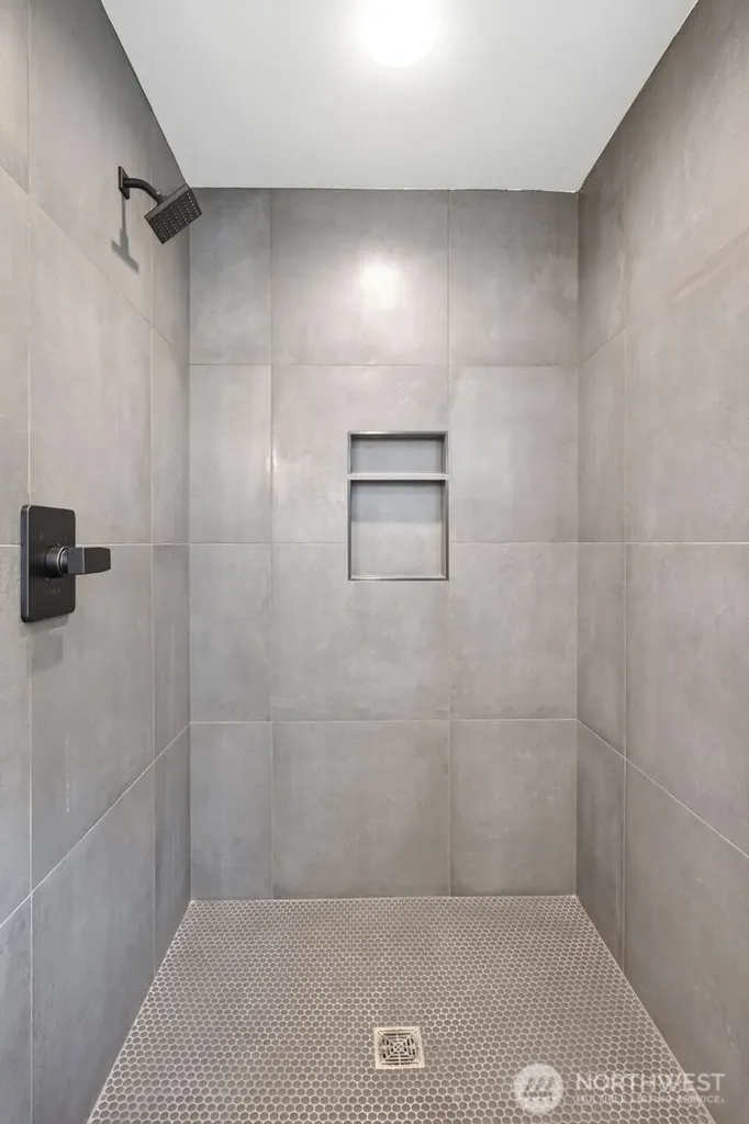 4521 35th Avenue S Seattle WA 98118