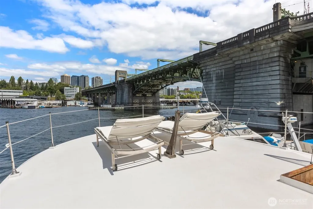 3308 Fuhrman Avenue E Seattle WA 98102