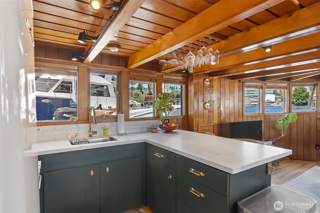 3308 Fuhrman Avenue E Seattle WA 98102