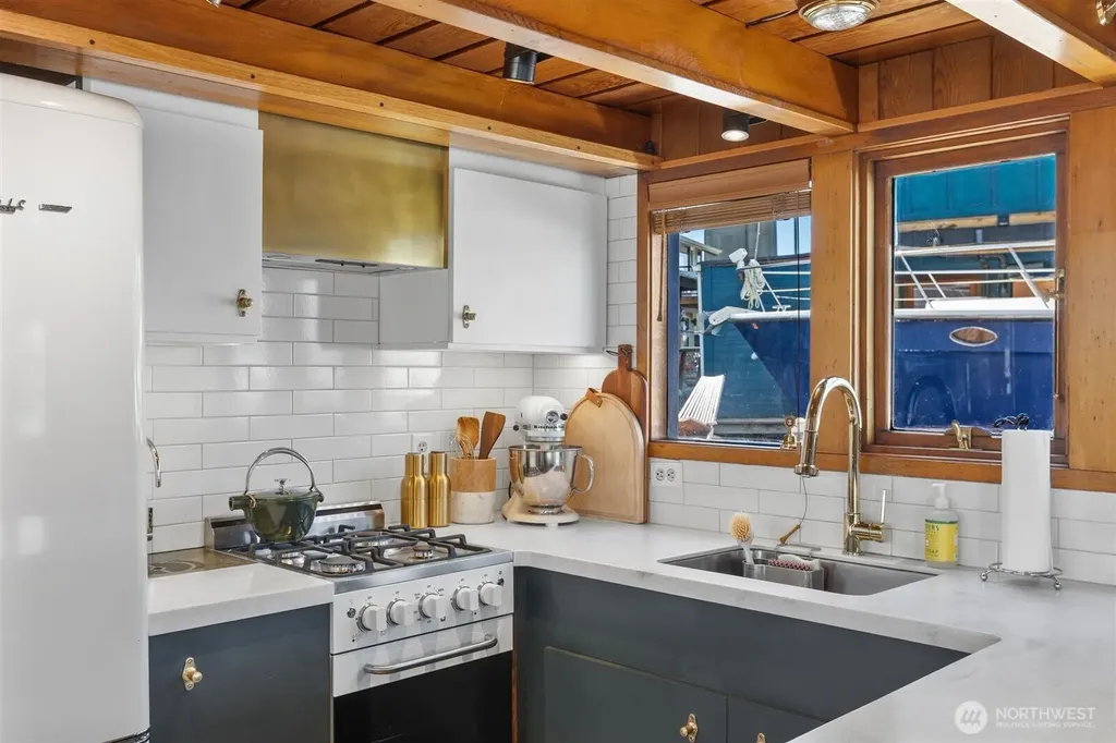 3308 Fuhrman Avenue E Seattle WA 98102