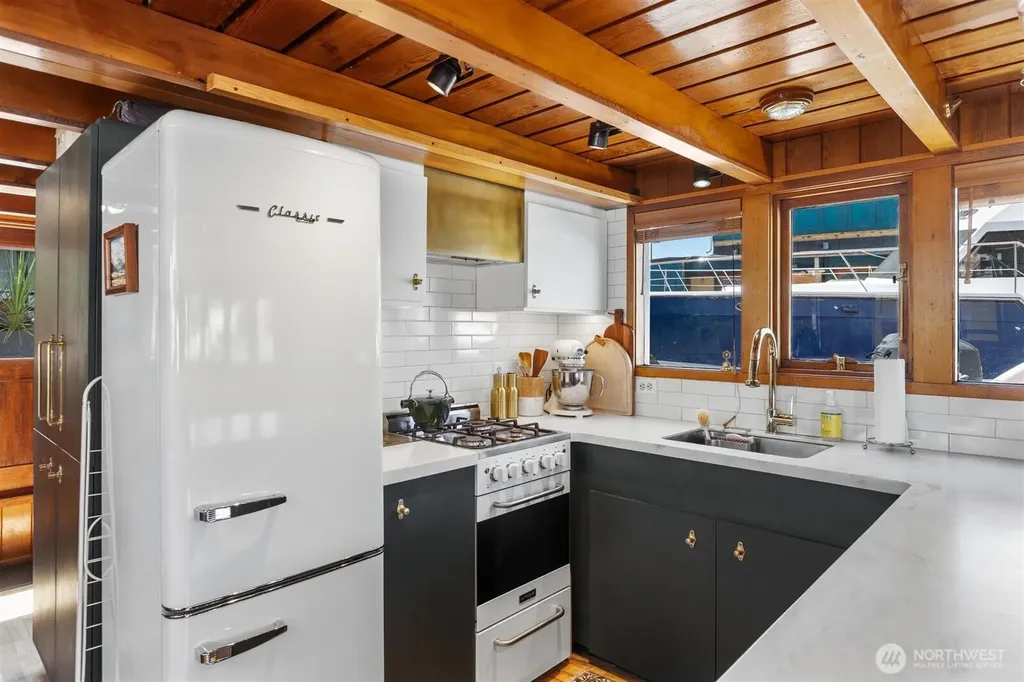 3308 Fuhrman Avenue E Seattle WA 98102